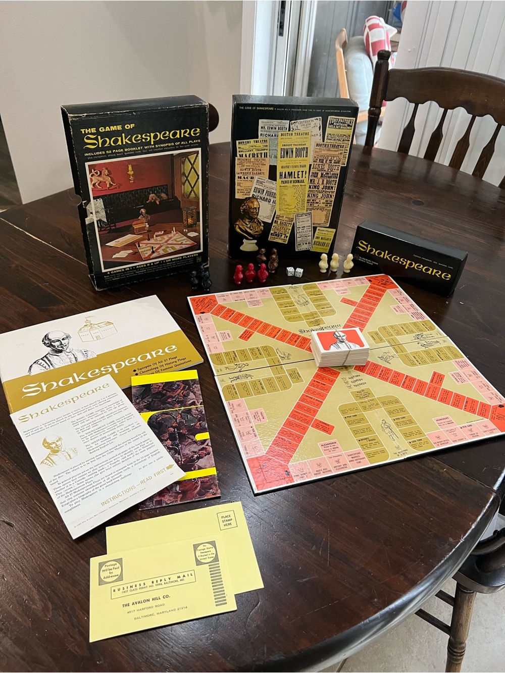 Vintage 1966 board Game of Shakespeare bookshelf plays excellent condition gift